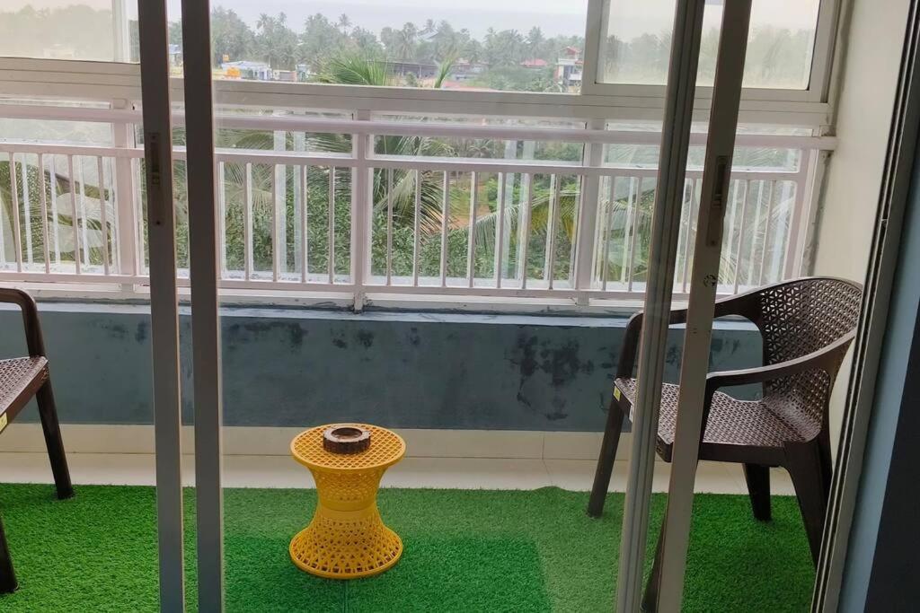 Sea Facing 2Bhk, Vatika Apartment Mangalore Exterior photo